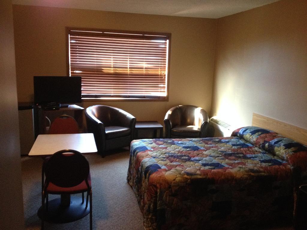 Chubby'S Bar & Motel Belle Plaine Room photo